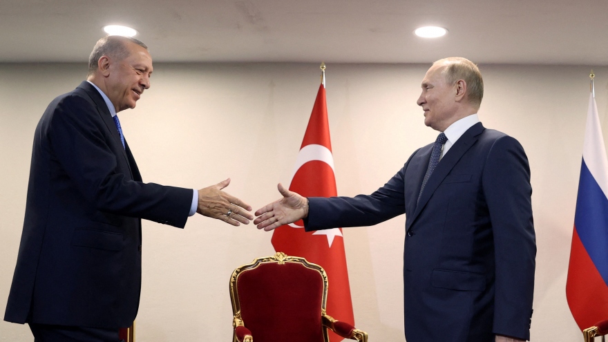 Phương Tây sẽ khiến Thổ Nhĩ Kỳ trả giá đắt nếu giúp Nga né trừng phạt?